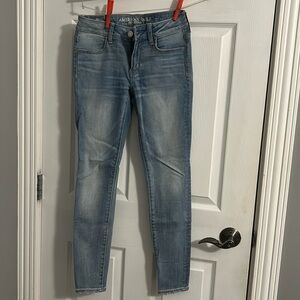 Light wash American Eagle jeans
